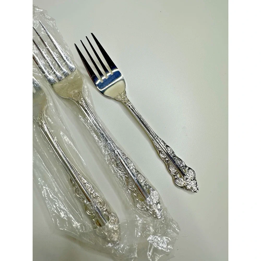 Ecko Eterna Lillianne Silver Plate Flatware 2 Dinner Forks 1 Salad Fork New